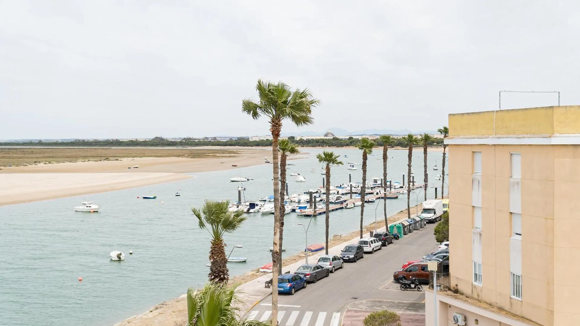 Maravilloso Apartamento Junto Al Mar A 5 Km Cadiz Puerto Real 0*,  Spain
